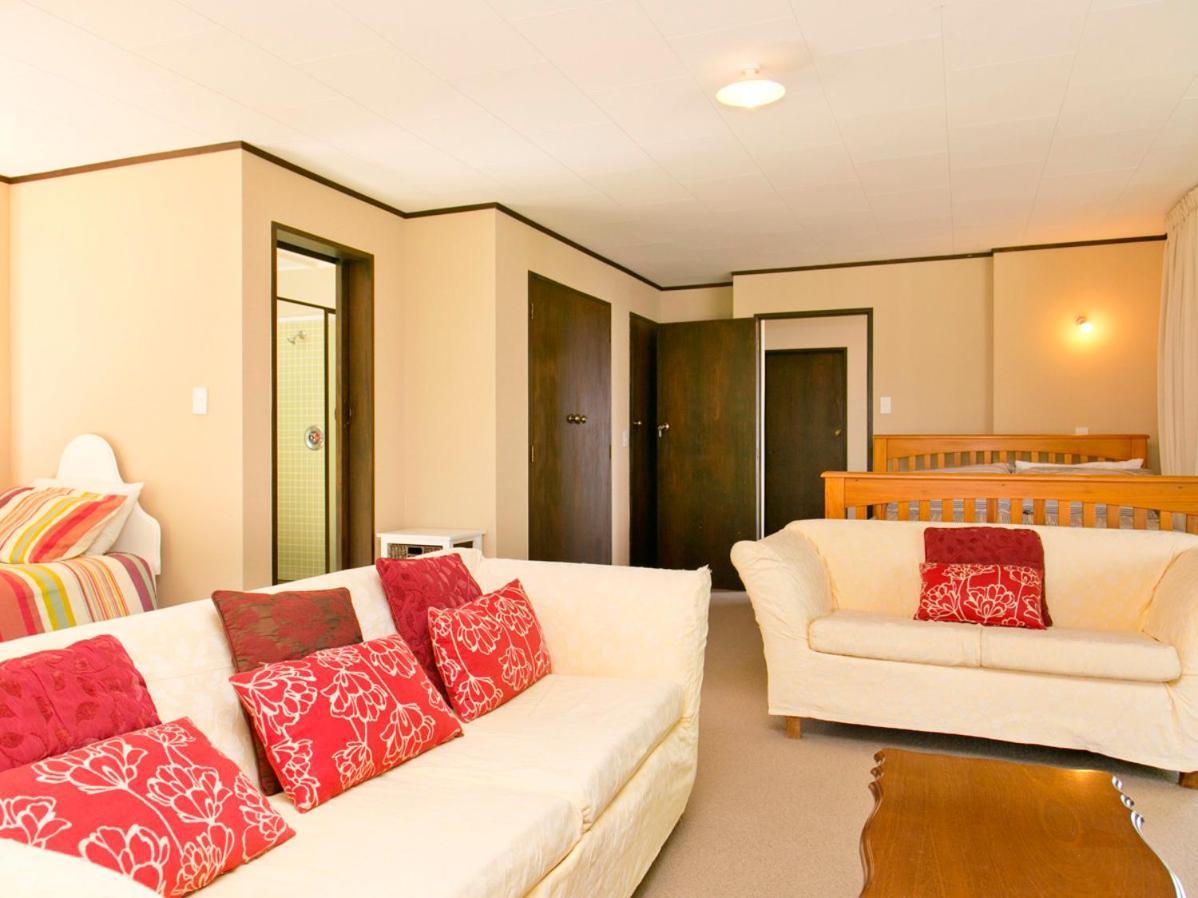 Acacia View At No 3 - Acacia Bay Holiday Home Taupo Ngoại thất bức ảnh